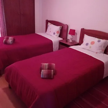 Konukevi House Victoria Nazaré