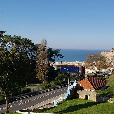 House Victoria Gasthuis Nazaré